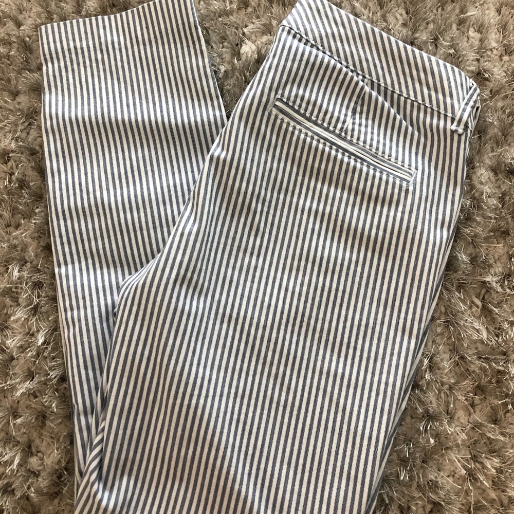 Women’s Old Navy Pixie Pant